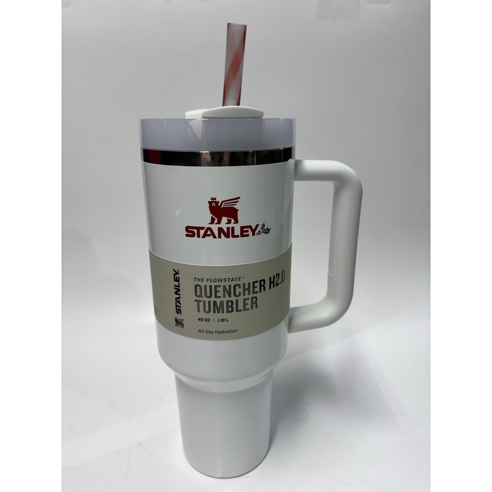 NEW Stanley Mistletoe Twist Quencher H2.0 FlowState 40 oz Tumbler